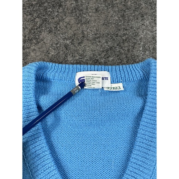 Vintage 70s Lacoste Sweater Mens Medium Blue Purple Geometric Print V Neck Gator - Picture 5 of 8
